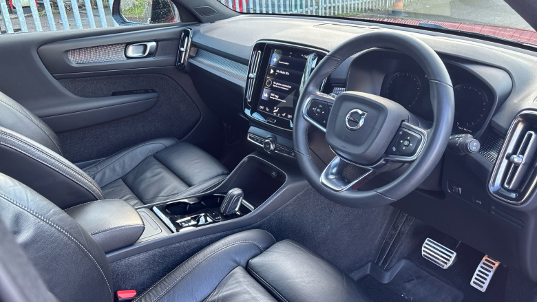 Volvo Xc40 2.0 B4P R DESIGN Pro 5dr Auto [7 speed] Petrol Estate